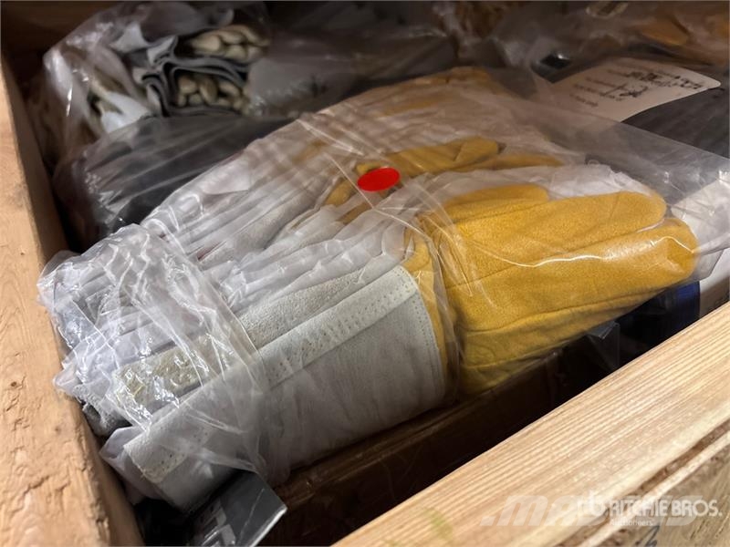 Gloves, Jackets Ostale komponente za građevinarstvo