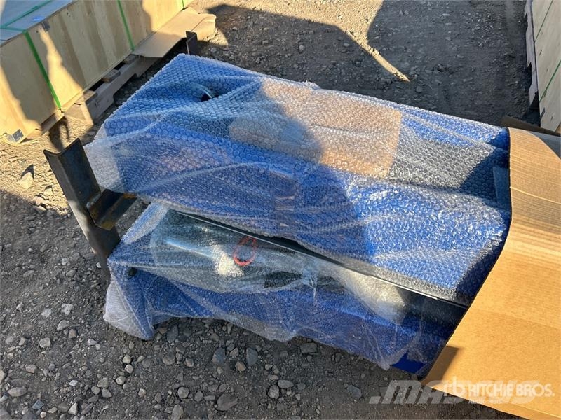  GLTP4500 2 Post 10000 lb Vehicle Lift (Unused) معدات البناء - غير ذلك