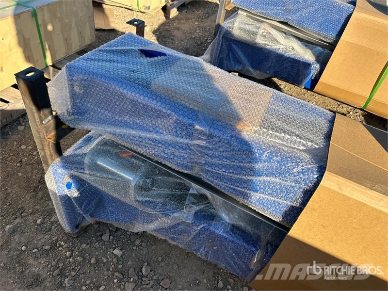  GLTP4500 2 Post 10000 lb Vehicle Lift (Unused) معدات البناء - غير ذلك