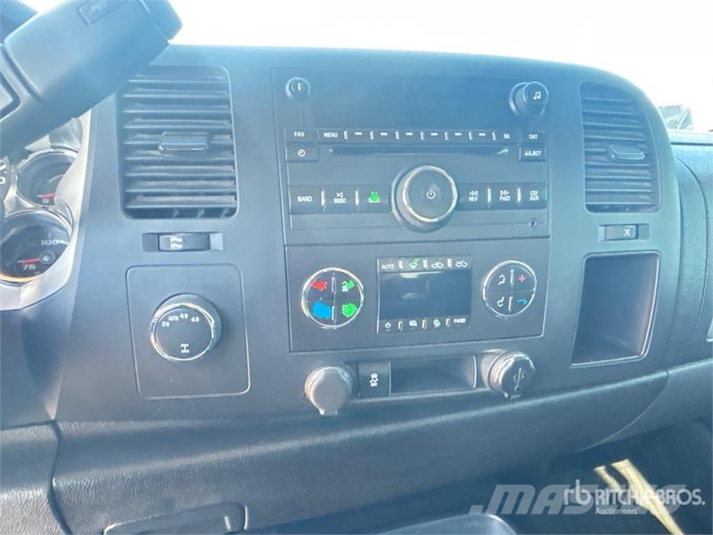 GMC 1500 4x4 Crew Cab Pickup Other