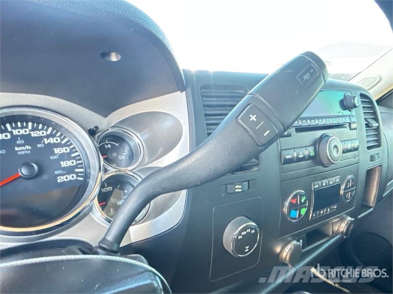 GMC 1500 4x4 Crew Cab Pickup Other