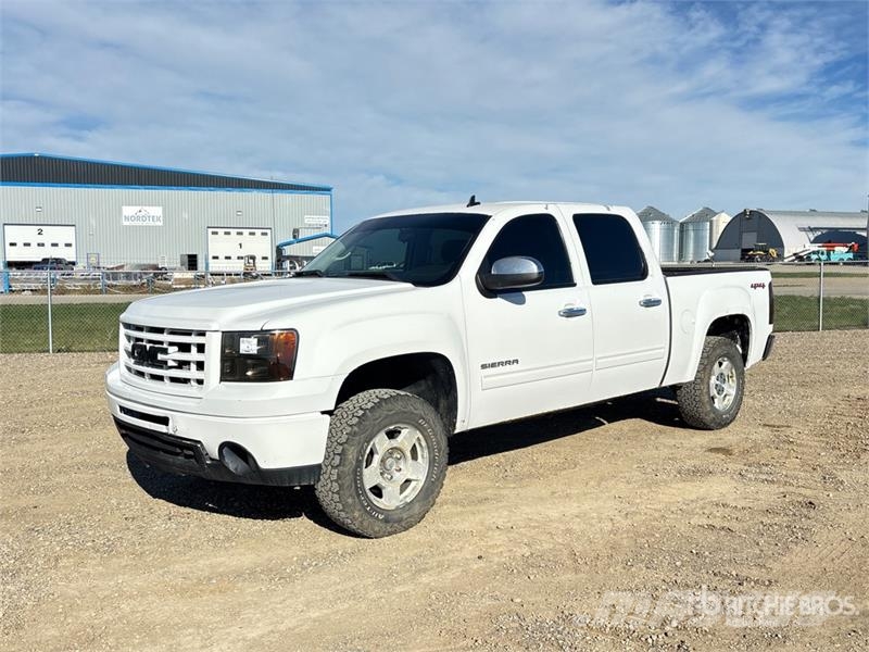 GMC 1500 4x4 Crew Cab Pickup Other