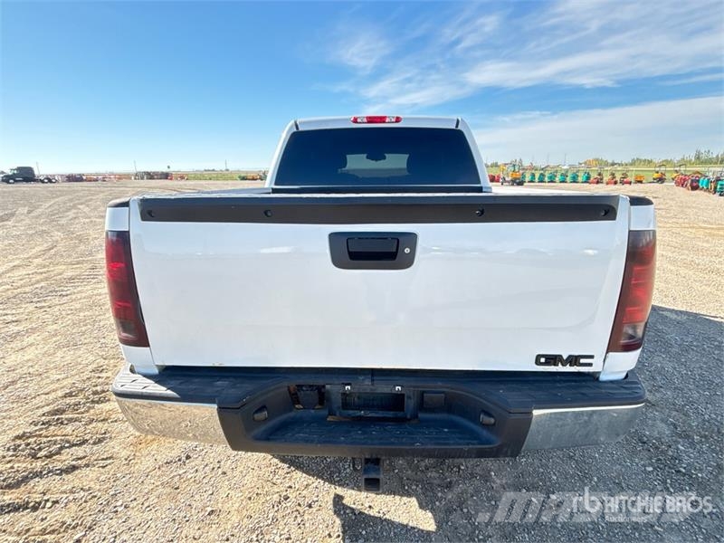 GMC 1500 4x4 Crew Cab Pickup Other
