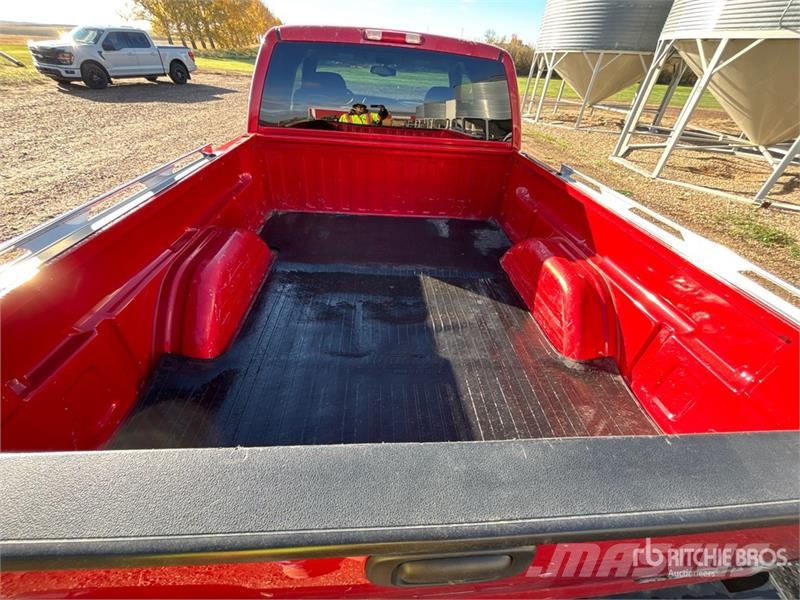 GMC 1500 4x4 Extended Cab Pickup Anders