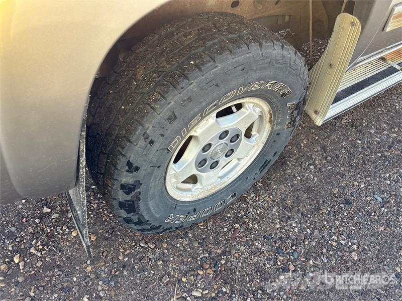 GMC 1500 4x4 Extended Cab Pickup Anders
