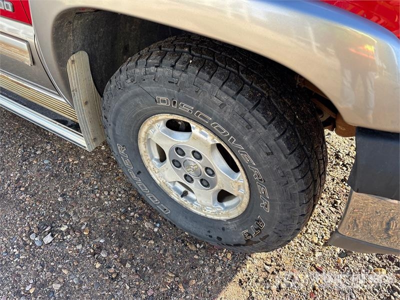 GMC 1500 4x4 Extended Cab Pickup Anders