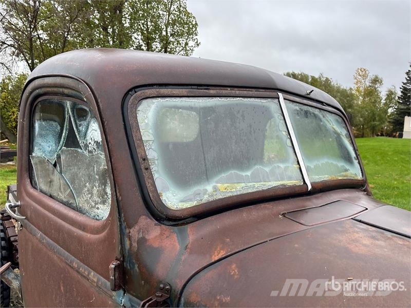 GMC 1533 Antique Pickup Ostalo