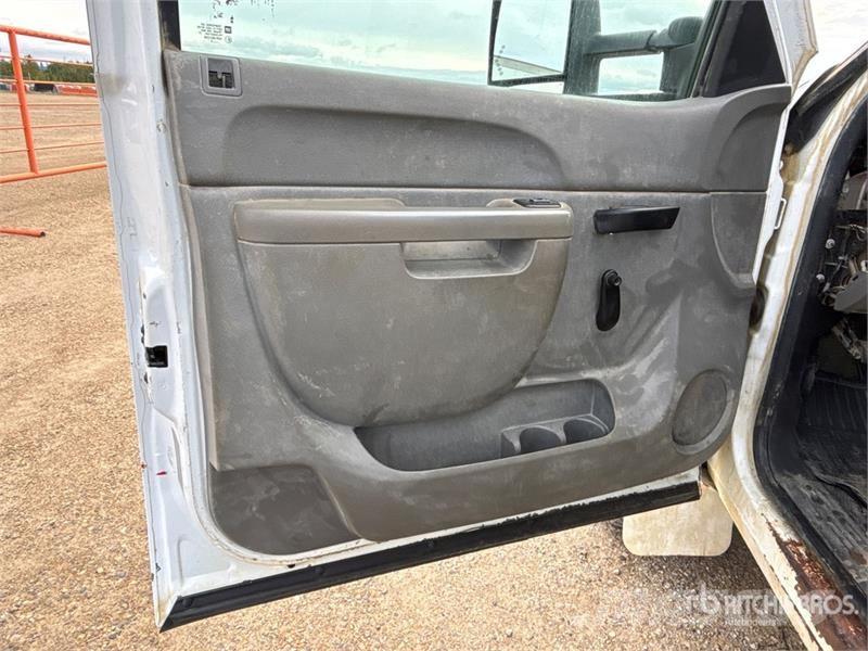 GMC 2500 SLE 4x4 Crew Cab Pickup 其他