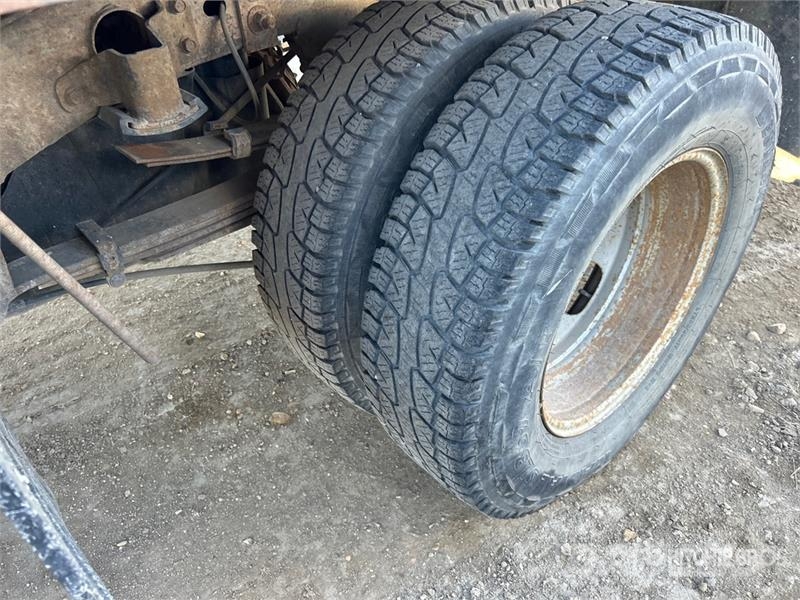 GMC 3500HD Pritschenwagen/Pritschenwagen mit Seitenklappe