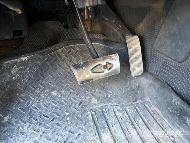 GMC 3500HD Pritschenwagen/Pritschenwagen mit Seitenklappe