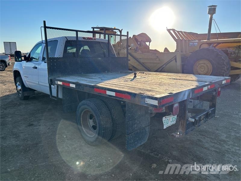 GMC 3500HD Pritschenwagen/Pritschenwagen mit Seitenklappe