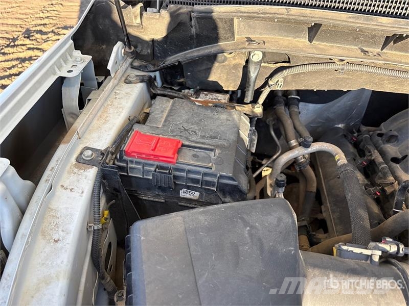 GMC 3500HD 4x4 Extended Cab Pickup Muu
