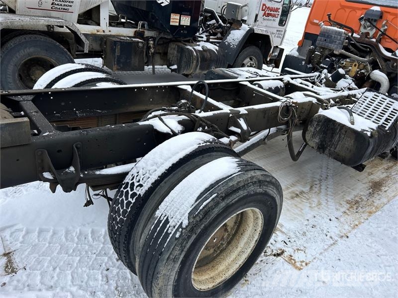 GMC 4x2 Cab and Chassis Kabine i unutrašnjost
