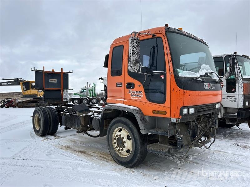 GMC 4x2 Cab and Chassis Kabine i unutrašnjost