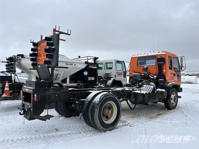 GMC 4x2 Cab and Chassis Kabine i unutrašnjost