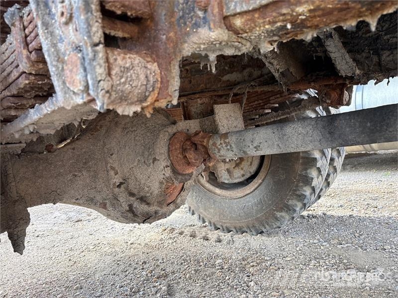 GMC 4x2 Flatbed Truck Flatbed / Dropside trucks
