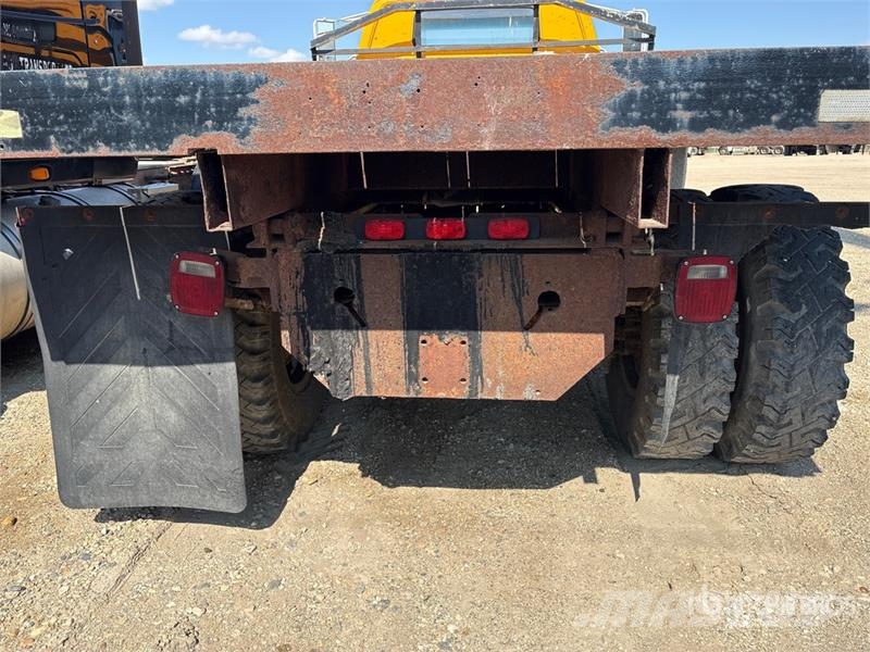 GMC 4x2 Flatbed Truck Flatbed / Dropside trucks