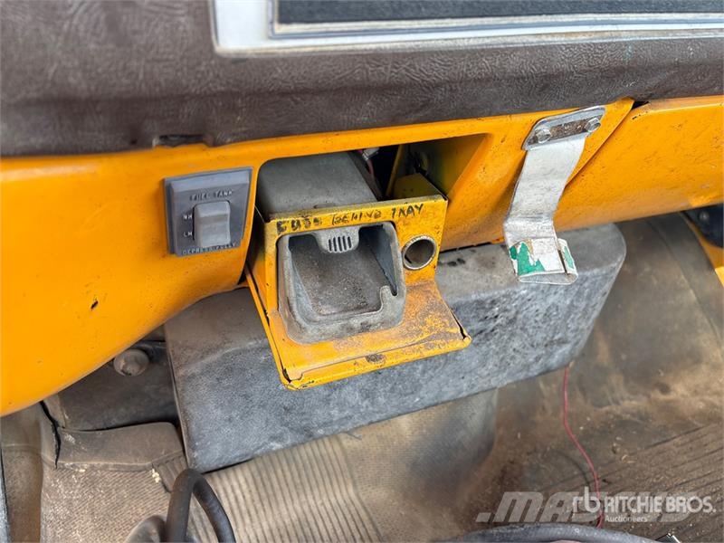 GMC 4x2 Flatbed Truck Flatbed / Dropside trucks