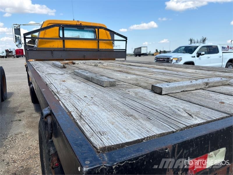 GMC 4x2 Flatbed Truck Flatbed / Dropside trucks