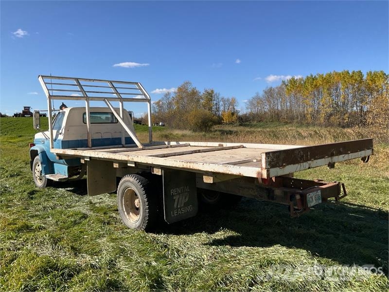 GMC 6000 4x2 Flatbed Truck Pritschenwagen/Pritschenwagen mit Seitenklappe