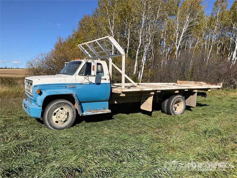 GMC 6000 4x2 Flatbed Truck Pritschenwagen/Pritschenwagen mit Seitenklappe