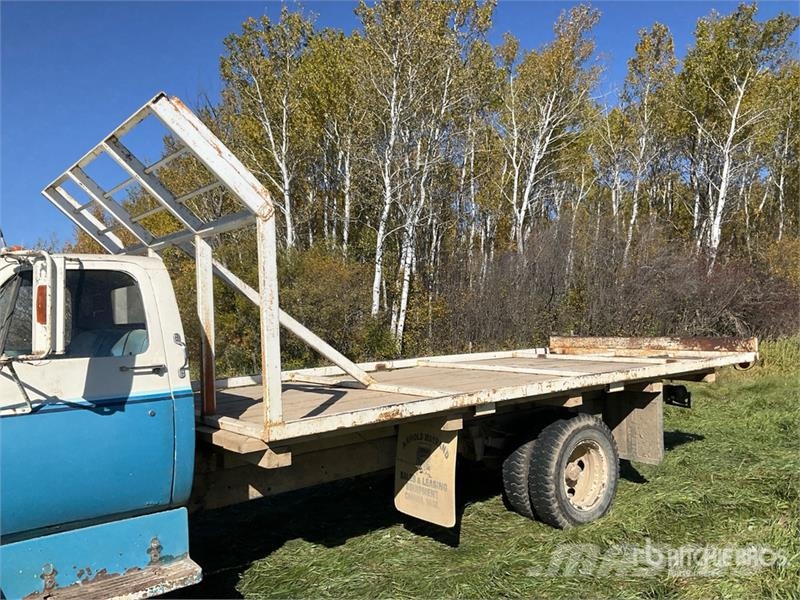 GMC 6000 4x2 Flatbed Truck Pritschenwagen/Pritschenwagen mit Seitenklappe
