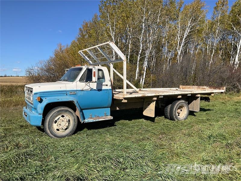 GMC 6000 4x2 Flatbed Truck Pritschenwagen/Pritschenwagen mit Seitenklappe