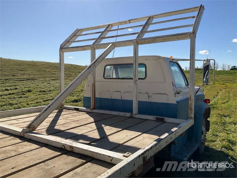 GMC 6000 4x2 Flatbed Truck Pritschenwagen/Pritschenwagen mit Seitenklappe