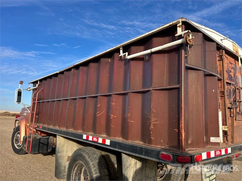 GMC 6000 4x2 Grain Truck зерновозы