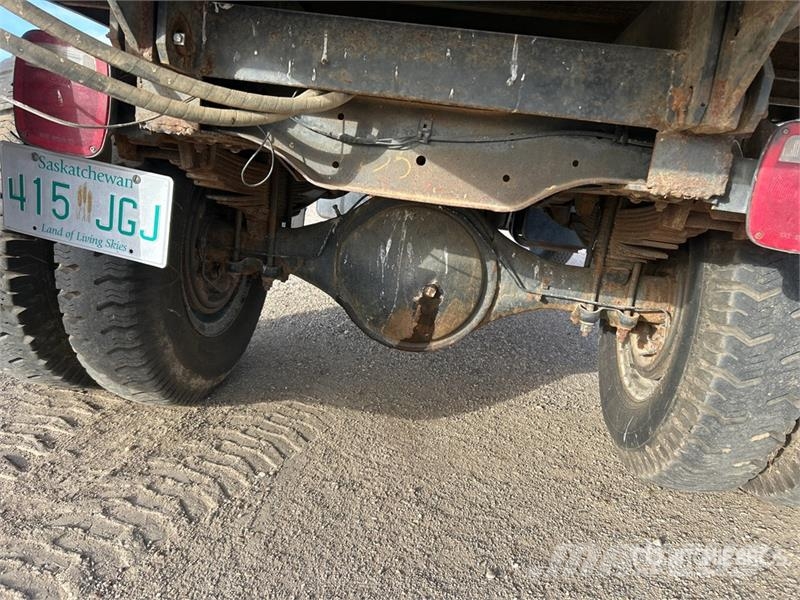 GMC 6000 4x2 Grain Truck зерновозы