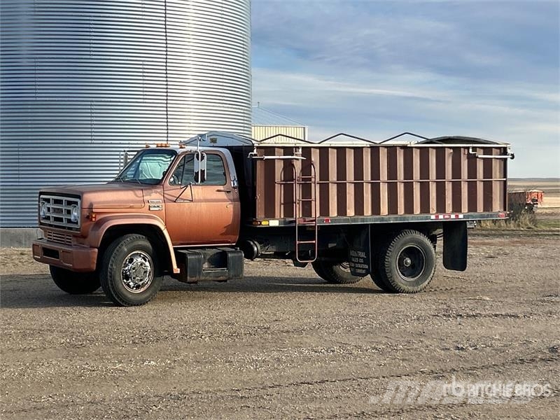 GMC 6000 4x2 Grain Truck зерновозы