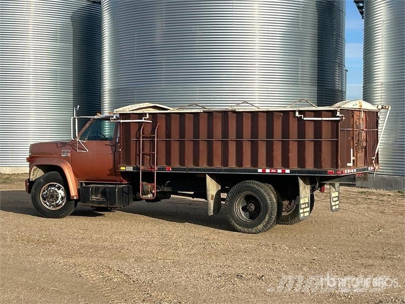 GMC 6000 4x2 Grain Truck зерновозы