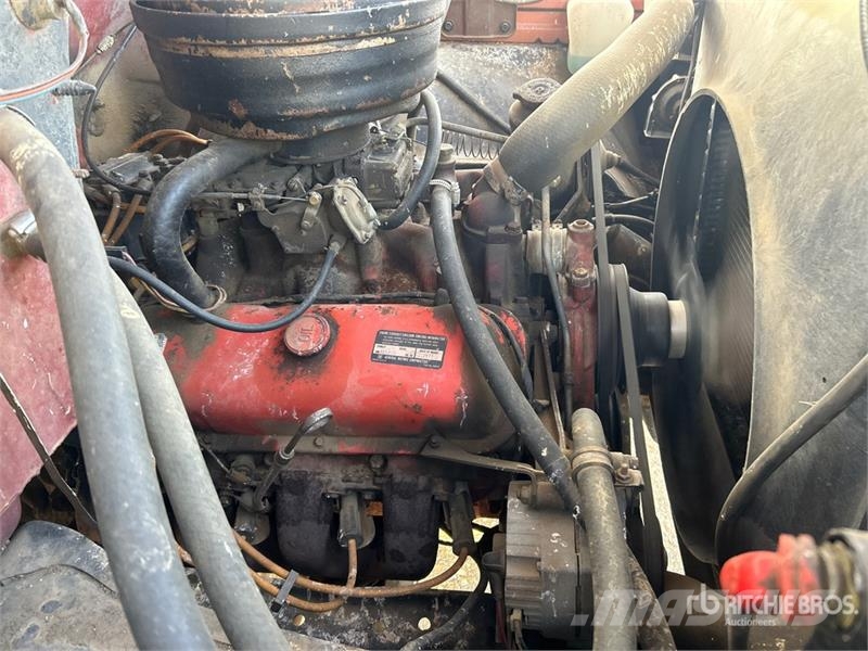 GMC 6000 4x2 Grain Truck зерновозы