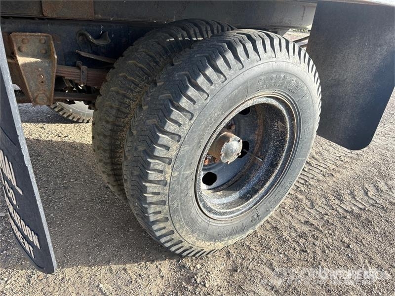 GMC 6000 4x2 Grain Truck зерновозы