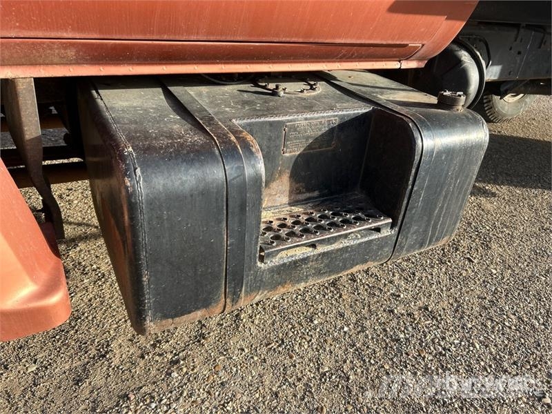 GMC 6000 4x2 Grain Truck зерновозы