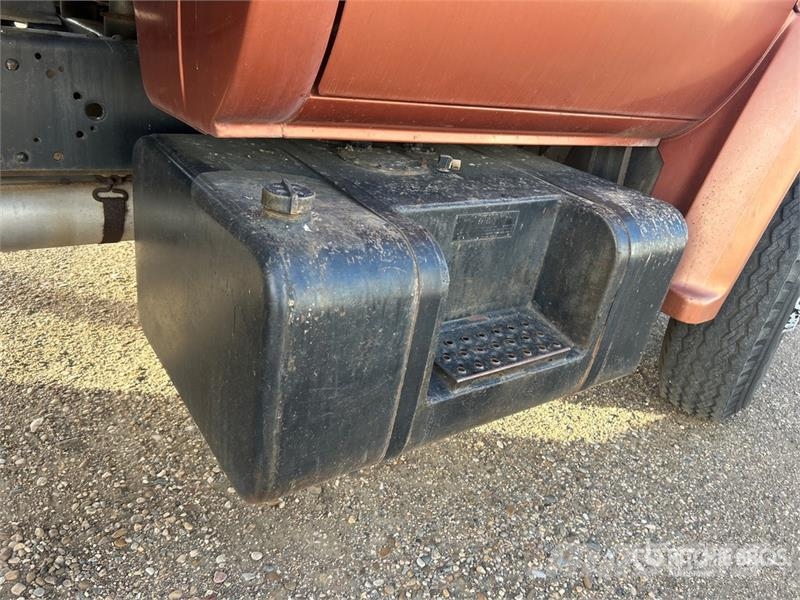 GMC 6000 4x2 Grain Truck зерновозы