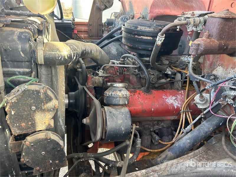 GMC 6000 4x2 Grain Truck зерновозы