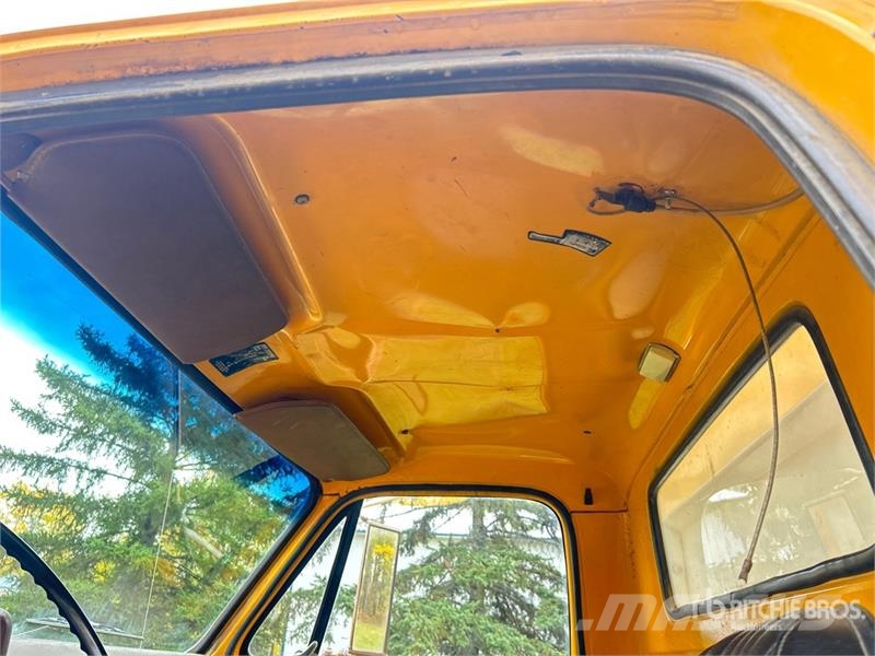 GMC 6500 شاحنات المزارع / الحبوب