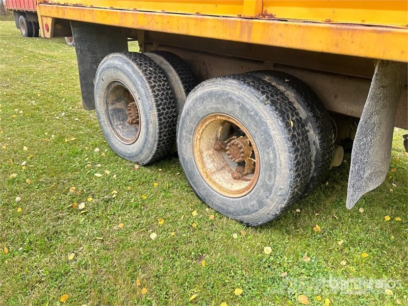 GMC 6500 شاحنات المزارع / الحبوب