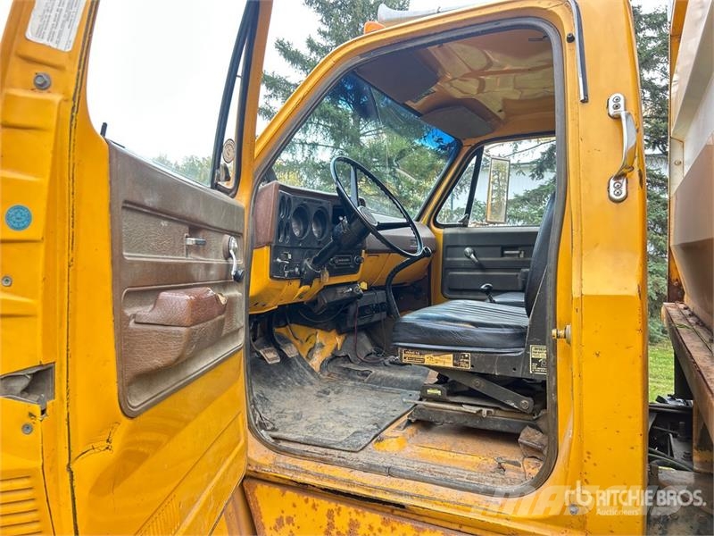 GMC 6500 شاحنات المزارع / الحبوب