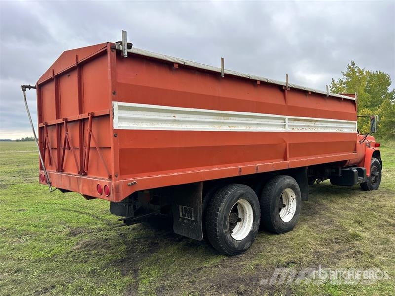 GMC 6500 Poljoprivredni / žitni kamioni