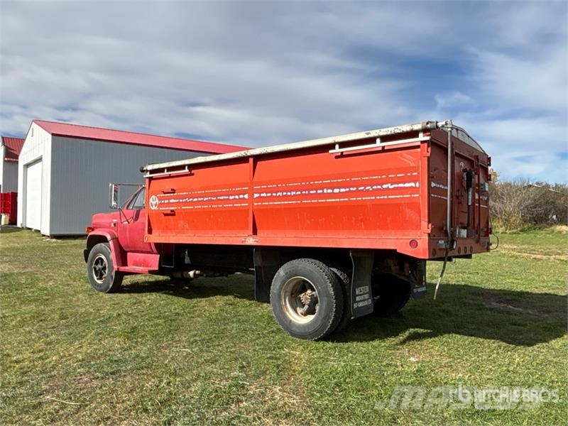 GMC 7000 Vilja-autot