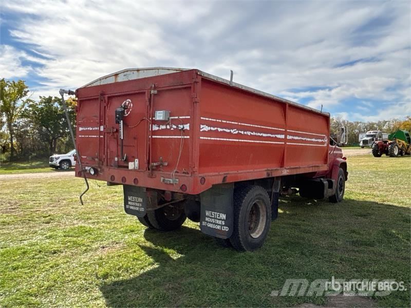 GMC 7000 Vilja-autot