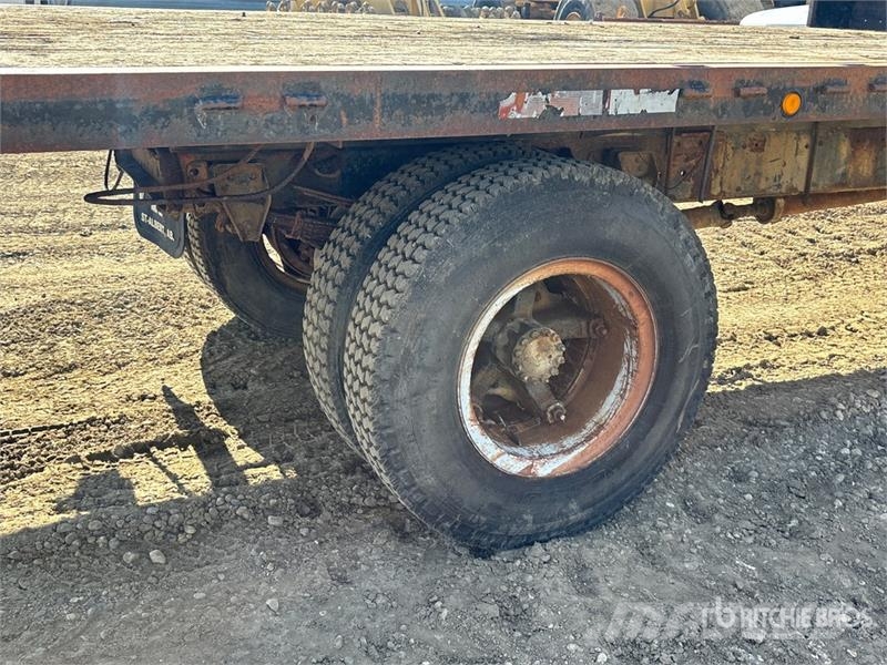 GMC 7000 4x2 Flatbed Truck 플랫베드/드롭사이드 트럭