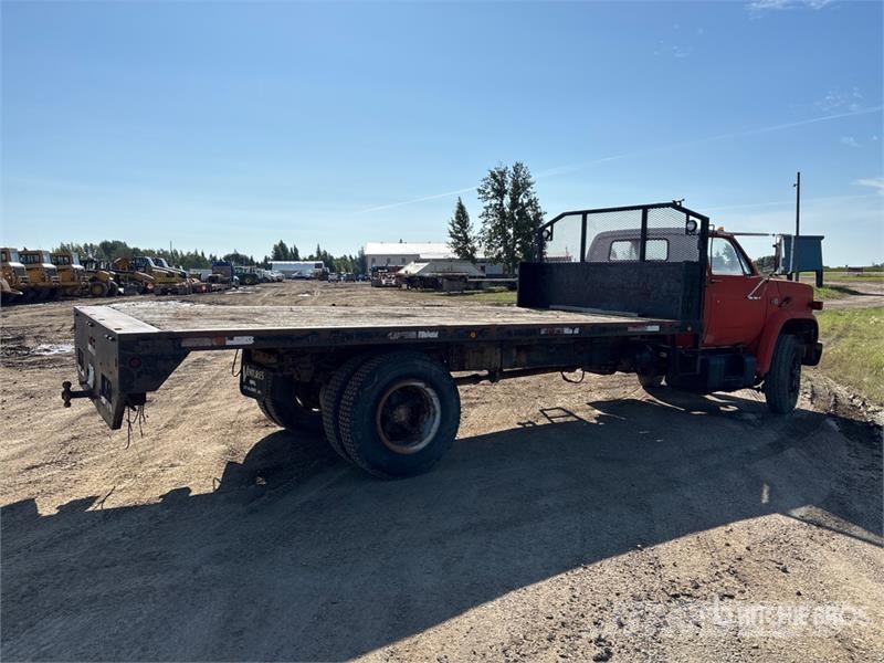 GMC 7000 4x2 Flatbed Truck 플랫베드/드롭사이드 트럭