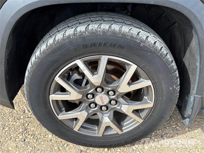 GMC Acadia AWD SUV Coches