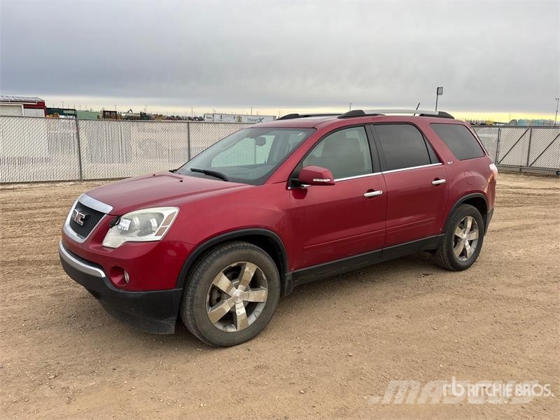 GMC Acadia SLT AWD SUV Automobili