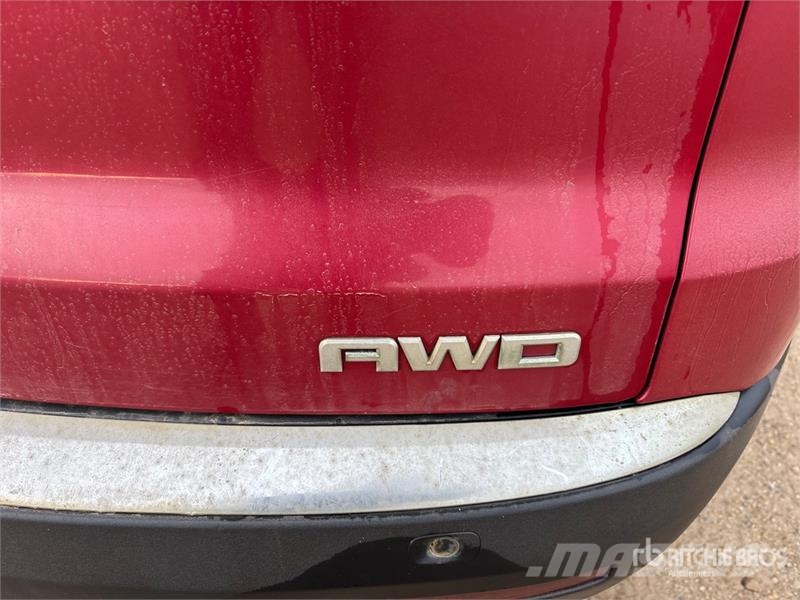GMC Acadia SLT AWD SUV Automobili