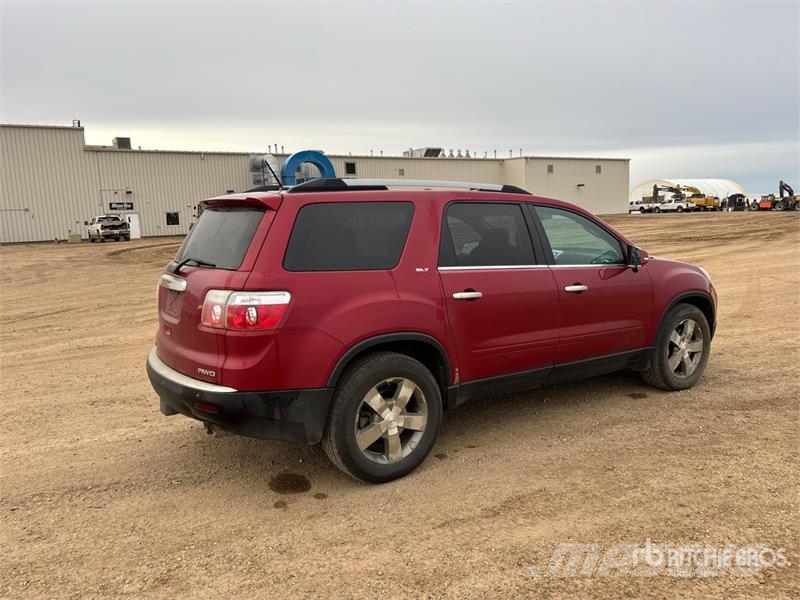 GMC Acadia SLT AWD SUV Automobili