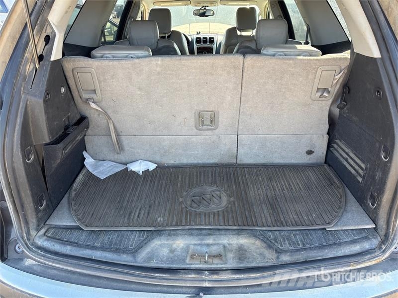 GMC Acadia SUV Lengvieji automobiliai